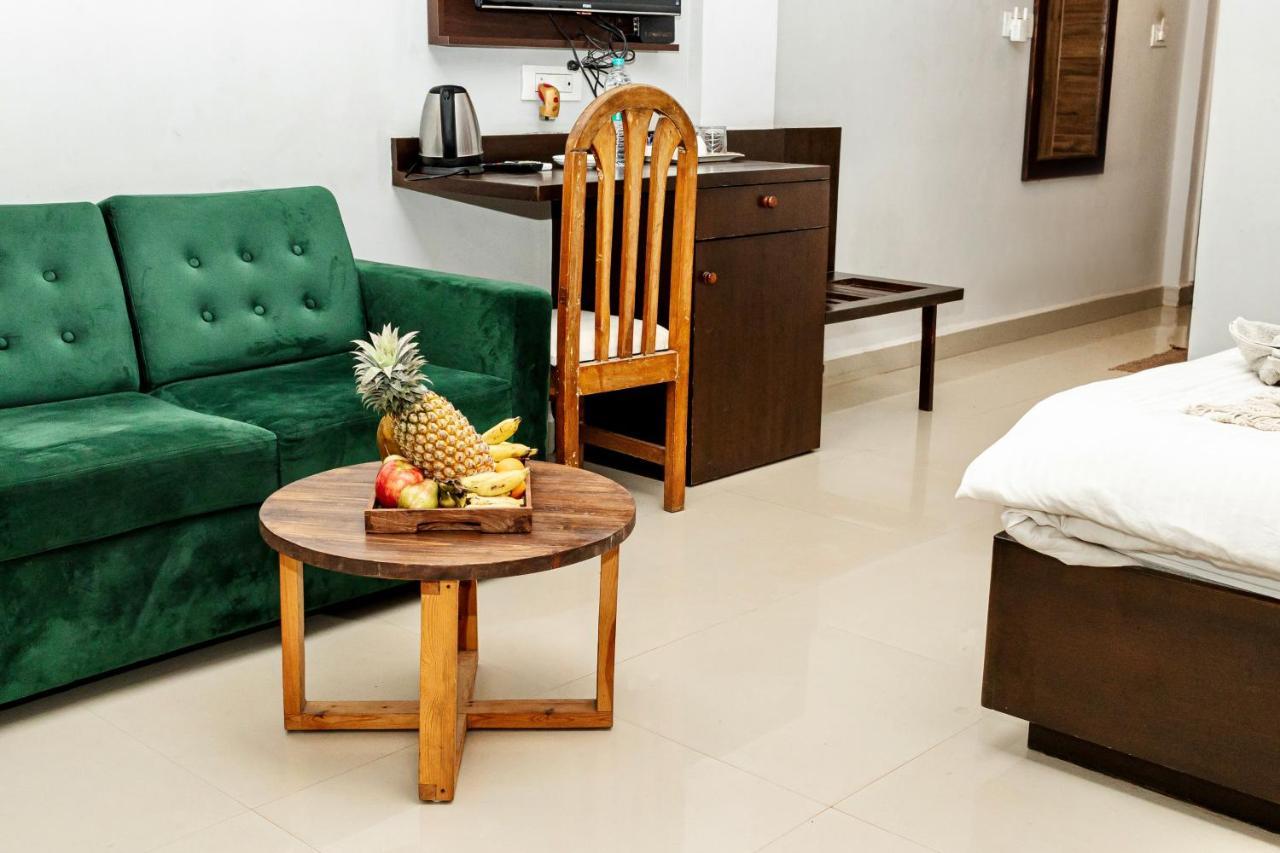 Fourteen Pods By The Sea Hotel Morjim Exterior photo
